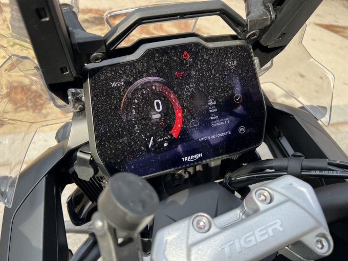 TRIUMPH TIGER 1200 RALLY PRO 4
