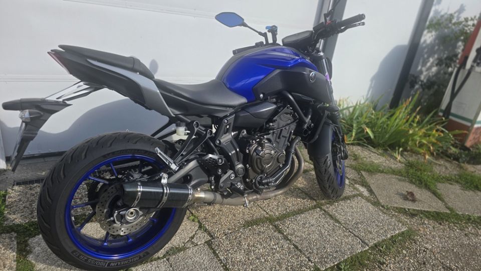 YAMAHA MT-07 (47.5CV) 4