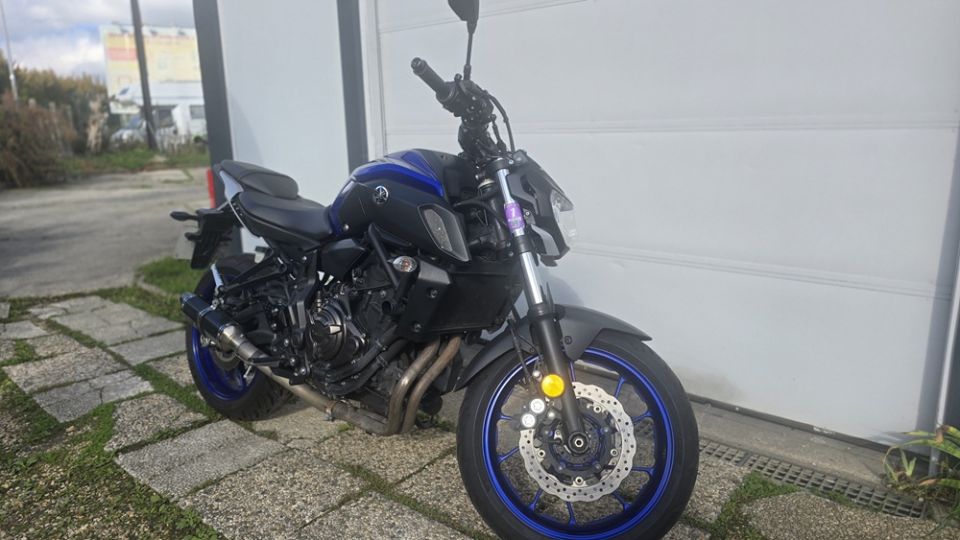 YAMAHA MT-07 (47.5CV) 4
