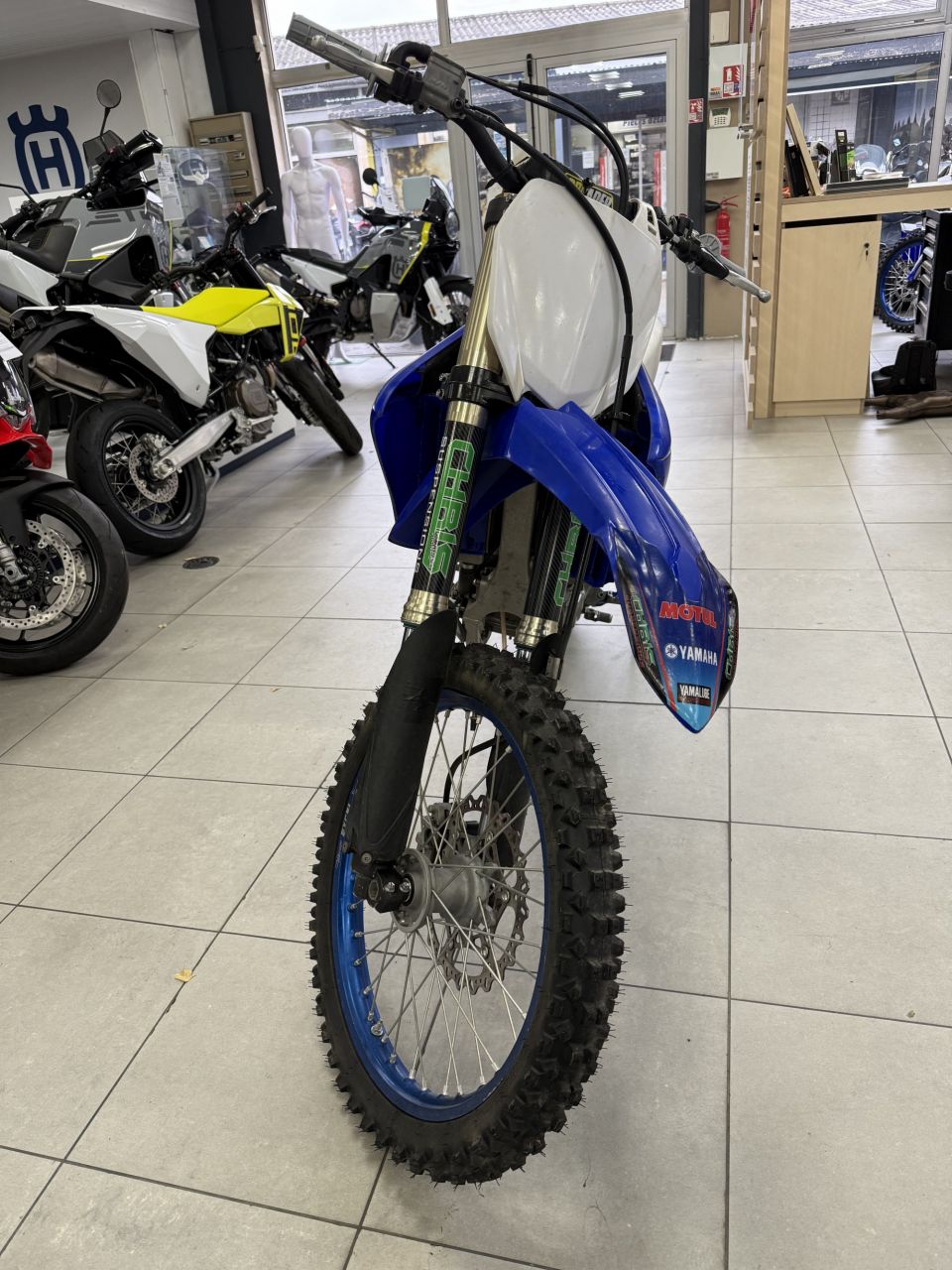 YAMAHA YZ250F 4