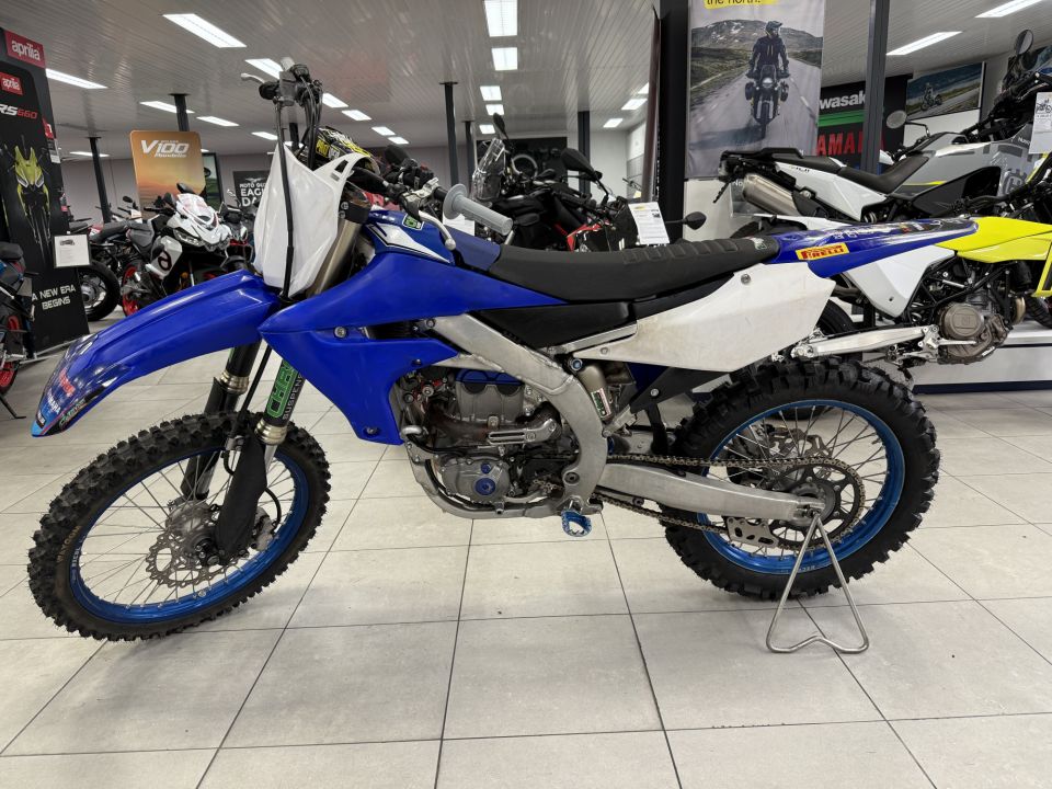 YAMAHA YZ250F 4