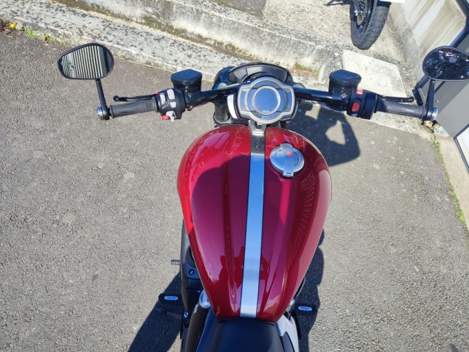 TRIUMPH ROCKET 3 R 4