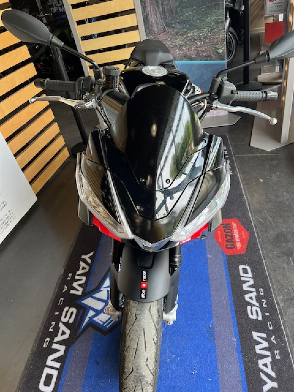APRILIA TUONO 660 FACTORY 4