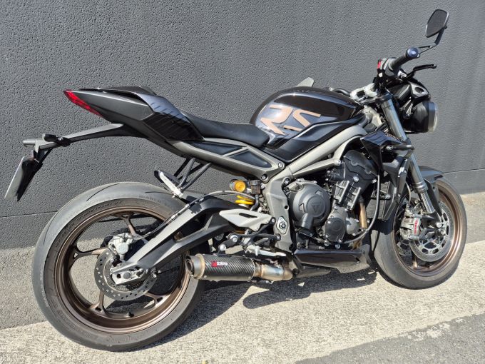 TRIUMPH STREET TRIPLE 765 RS 4