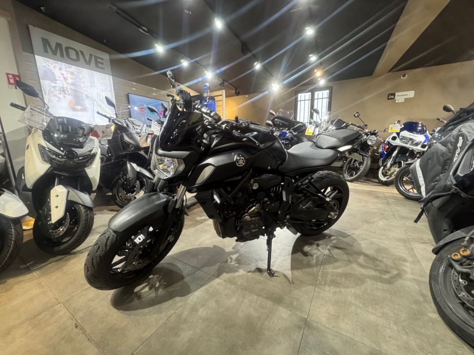 YAMAHA MT-07 35KW 4
