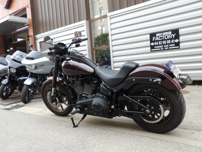 HARLEY-DAVIDSON SOFTAIL LOW RIDER 1868 S 4