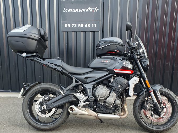 TRIUMPH TRIDENT 660 4