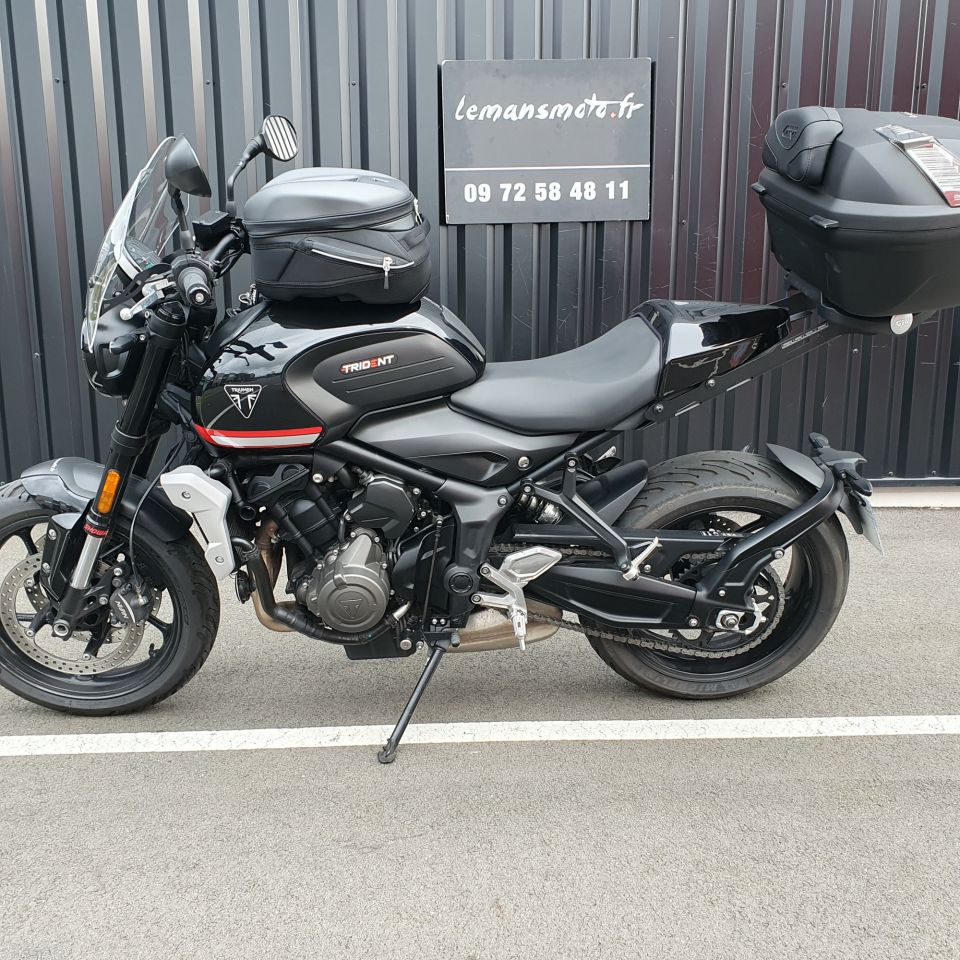 TRIUMPH TRIDENT 660 4