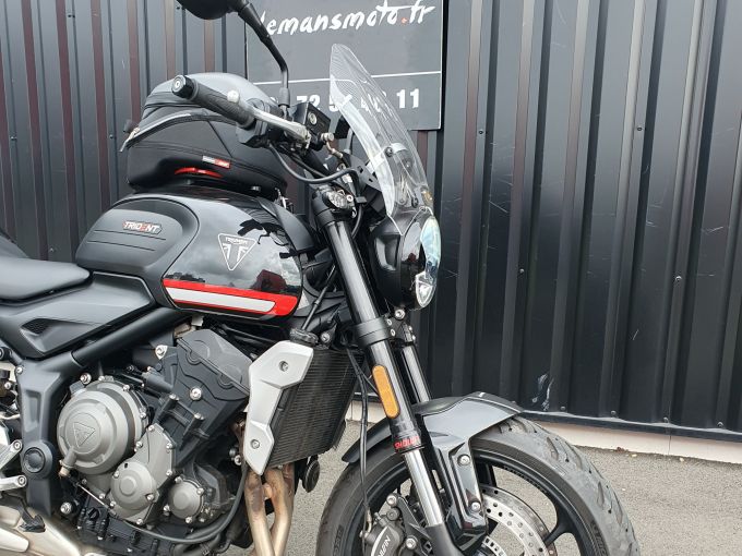 TRIUMPH TRIDENT 660 4