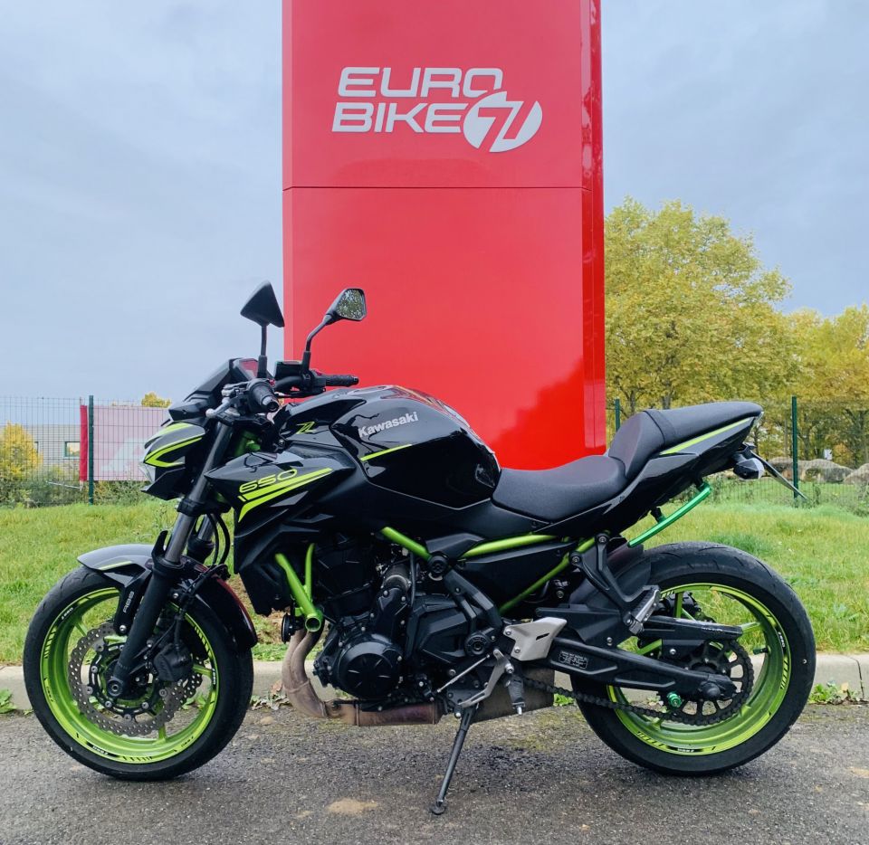 KAWASAKI Z 650 (47.5CV) 4