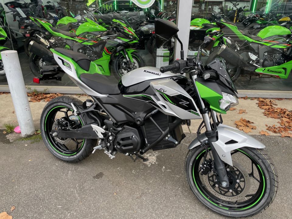 KAWASAKI Ze-1 4