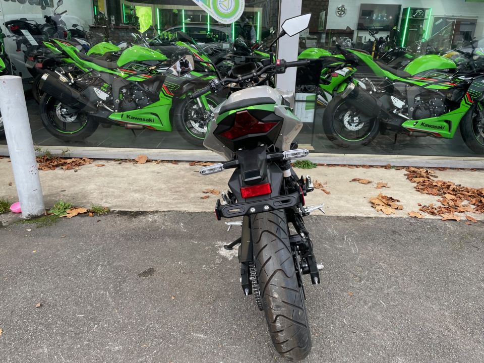 KAWASAKI Ze-1 4