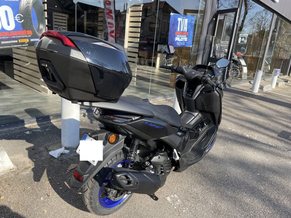 YAMAHA NMAX 125 4