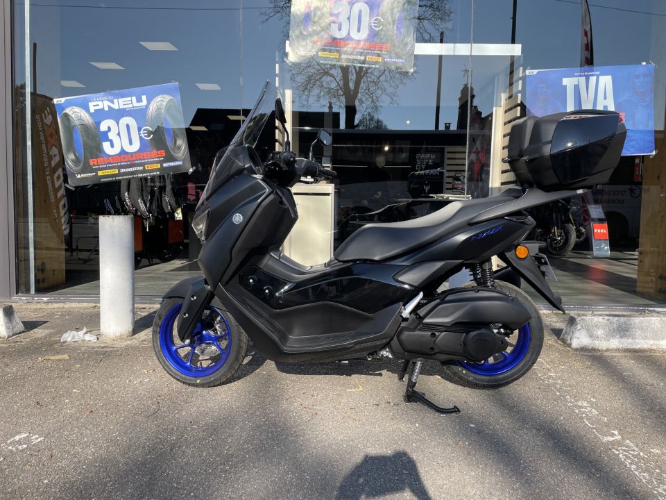 YAMAHA NMAX 125 4