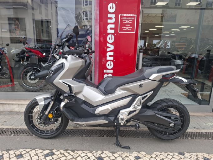 HONDA X-ADV 750 4