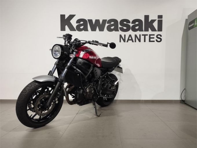 YAMAHA XSR700 4