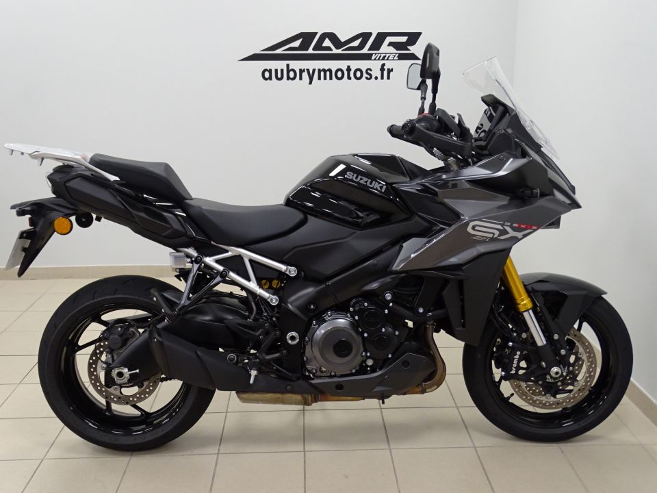 SUZUKI GSX-S 1000 GX 4