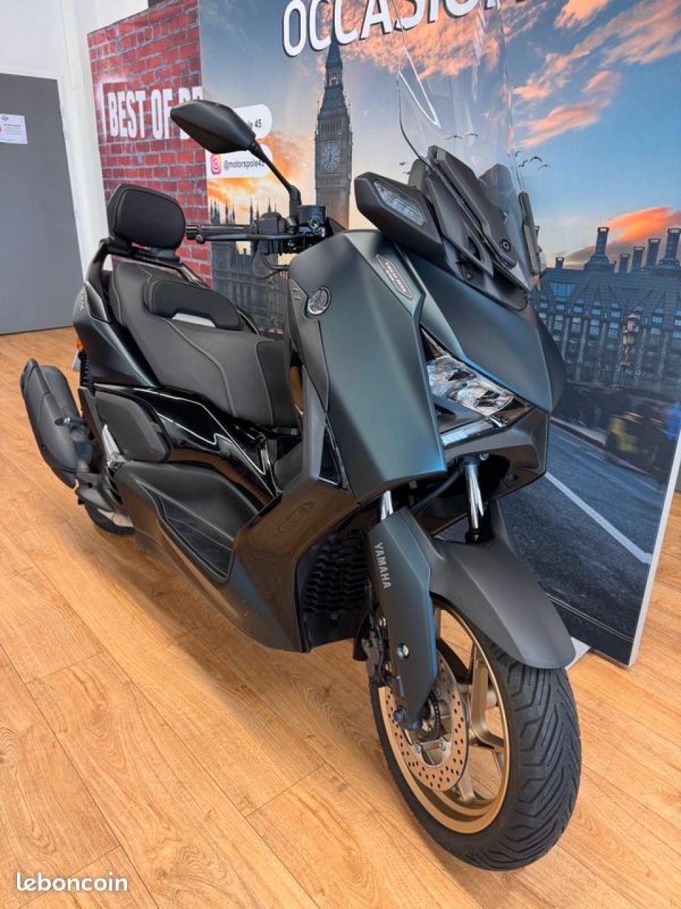 YAMAHA XMAX 125 TECH MAX 4