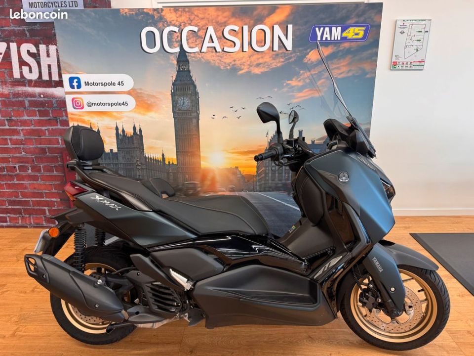 YAMAHA XMAX 125 TECH MAX 4