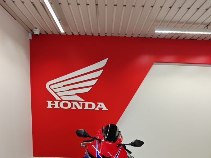 HONDA CBR 600 RR 4