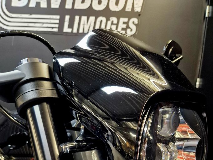 HARLEY-DAVIDSON SOFTAIL FXDR 1868 4