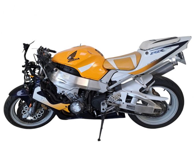 HONDA CBR 900 RR 4