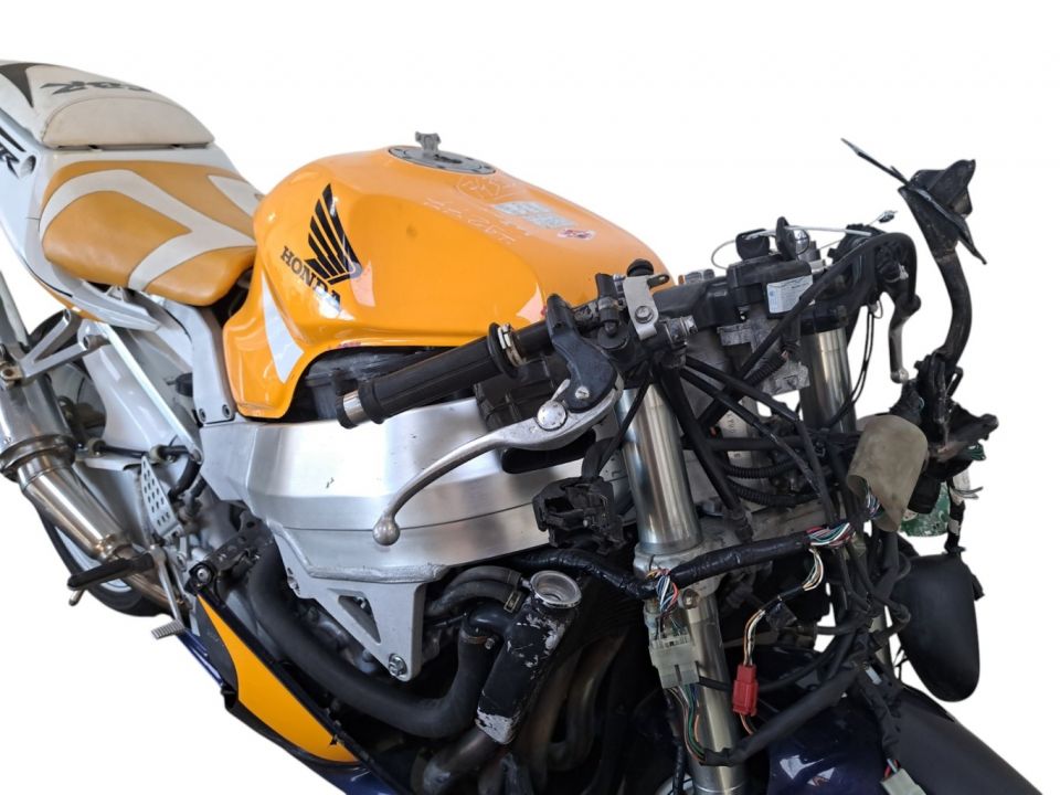 HONDA CBR 900 RR 4