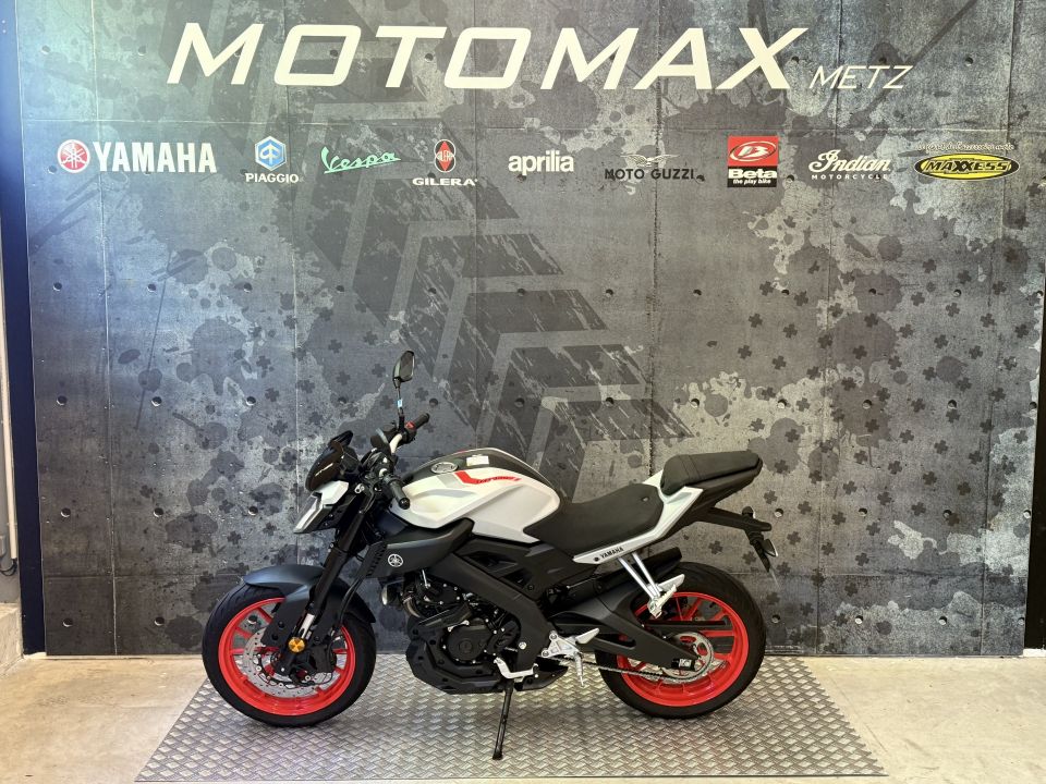 YAMAHA MT-125 ABS 4