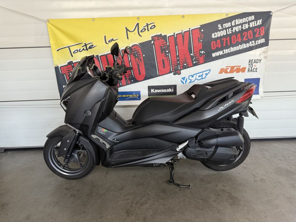 YAMAHA XMAX 125 4