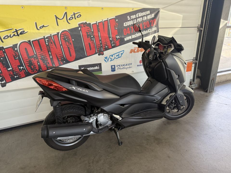 YAMAHA XMAX 125 4