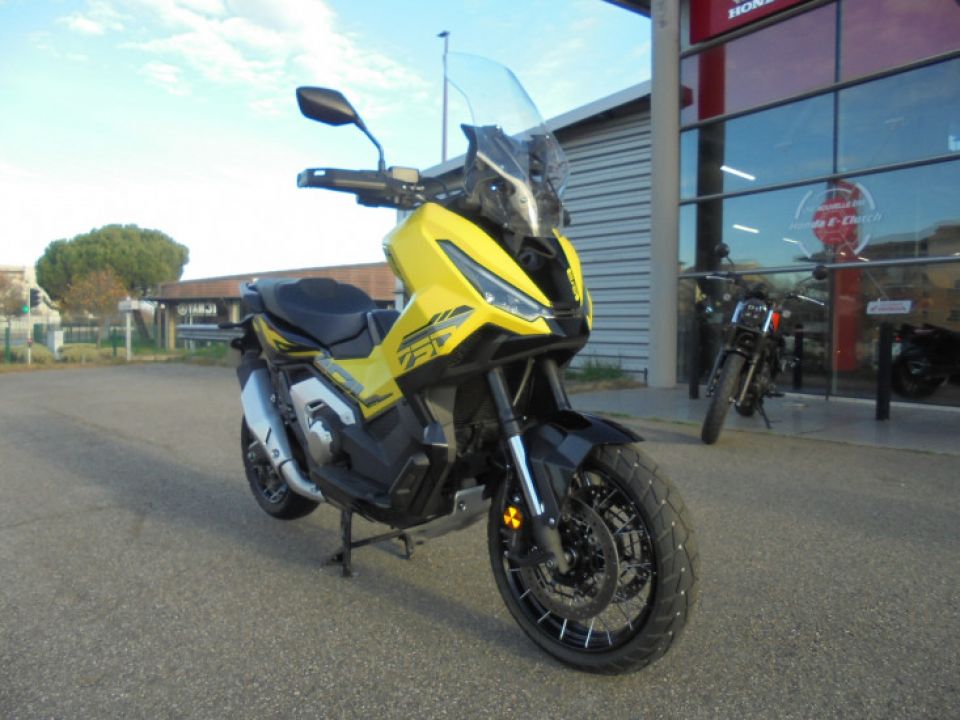 HONDA X-ADV 750 4