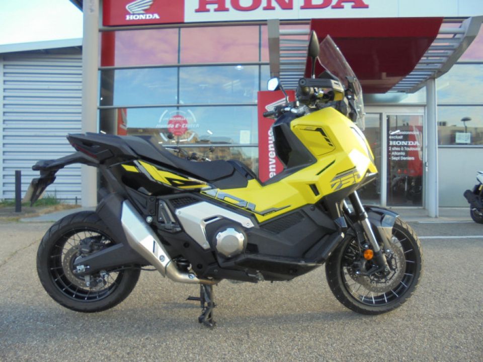 HONDA X-ADV 750 4