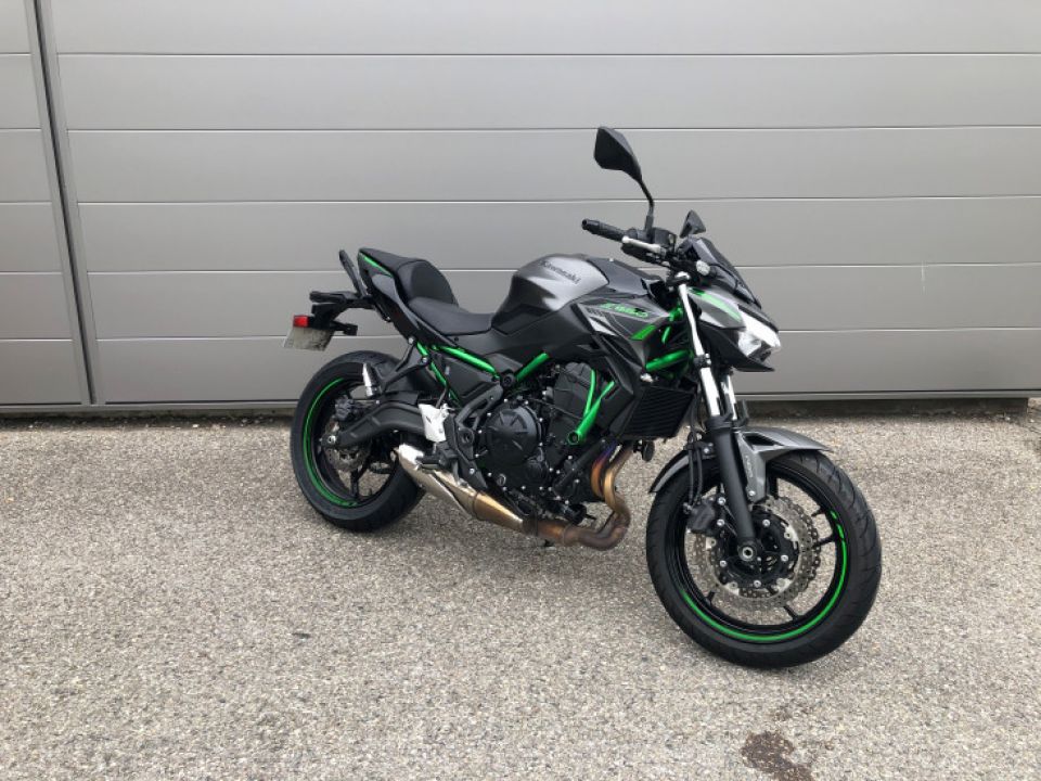 KAWASAKI Z650 ABS 4