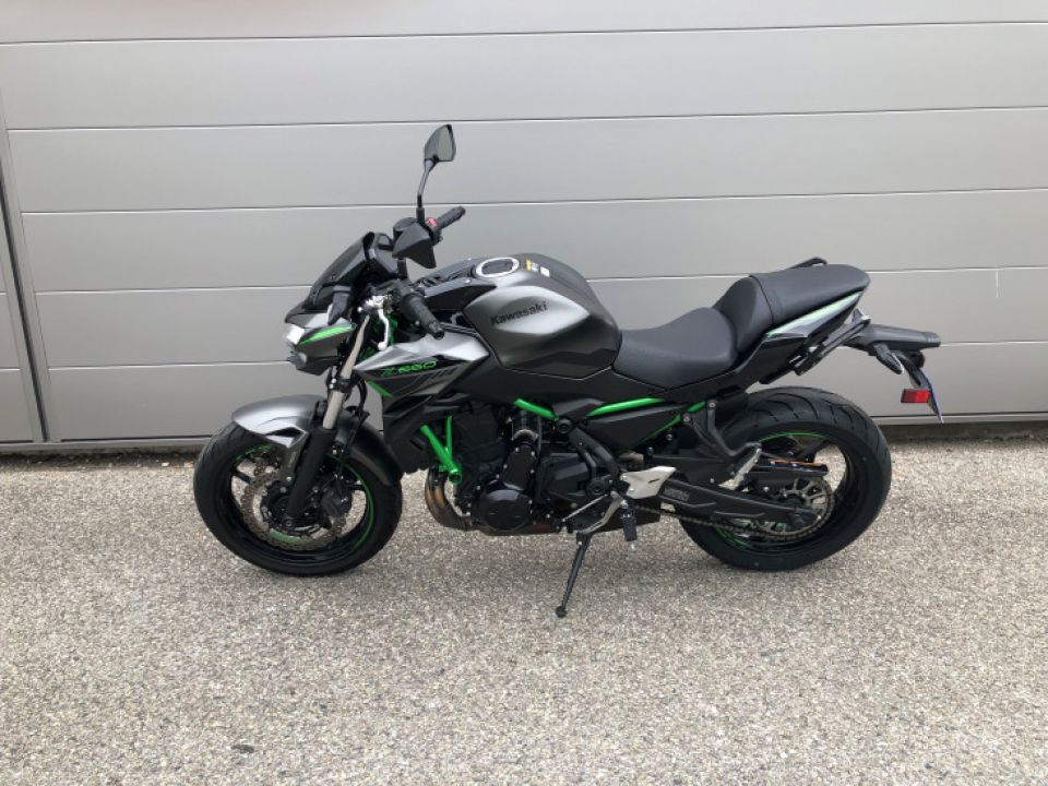 KAWASAKI Z650 ABS 4