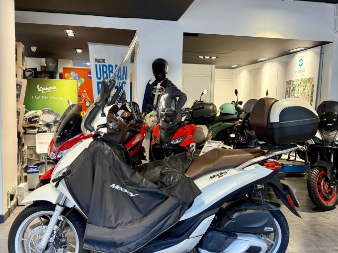 PIAGGIO MEDLEY 125 4