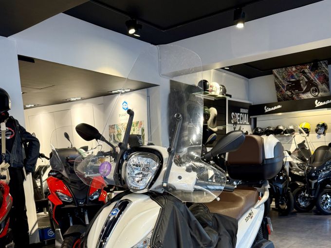 PIAGGIO MEDLEY 125 4