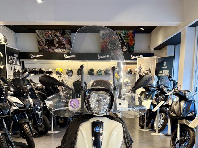 PIAGGIO MEDLEY 125 4