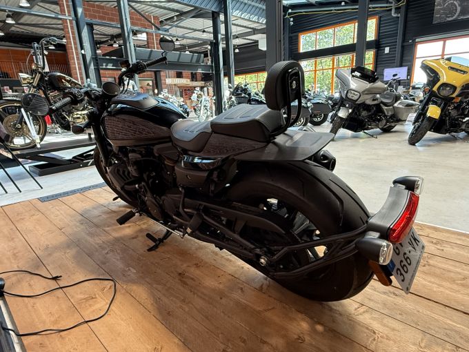 HARLEY-DAVIDSON SPORTSTER 1250 S 4