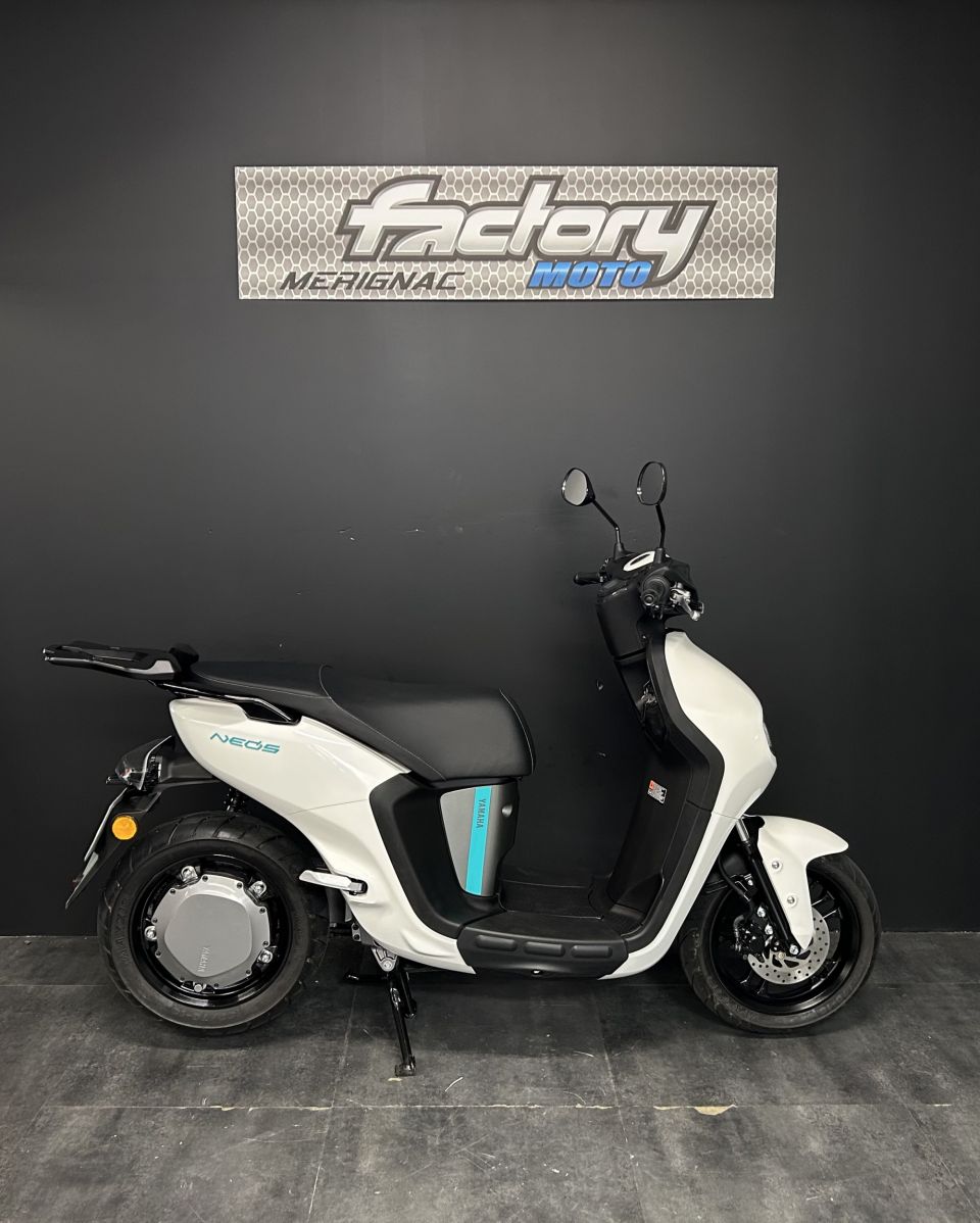 YAMAHA  YZF-R3 World GP 60th Anniversary 4