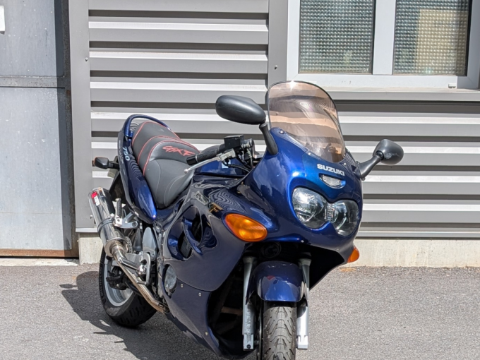 SUZUKI GSX 750 F 4