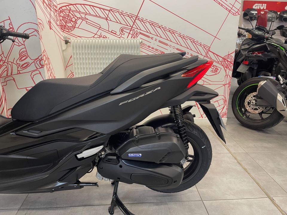 HONDA NSS FORZA 125 4