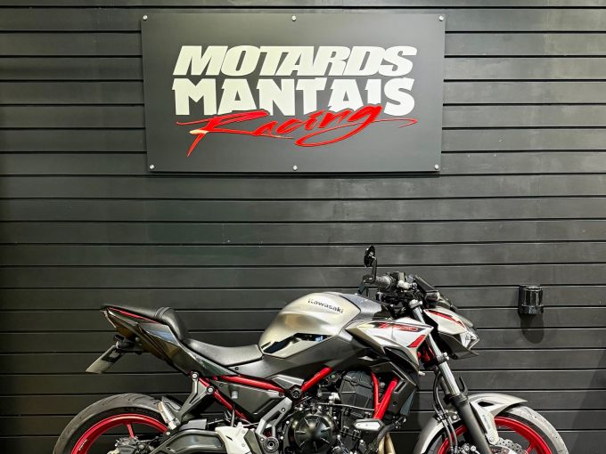 KAWASAKI Z 650 (47.5CV) 4