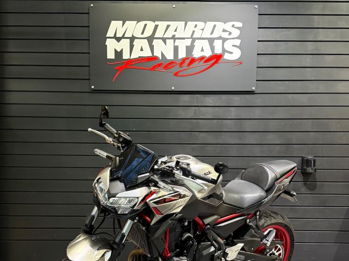 KAWASAKI Z 650 (47.5CV) 4