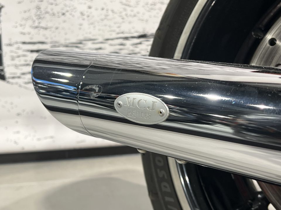 HARLEY-DAVIDSON SOFTAIL BREAKOUT 1690 4