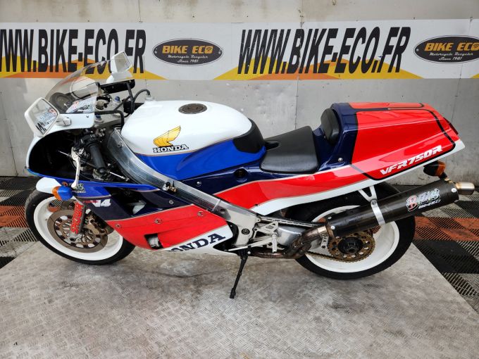 HONDA VFR 4