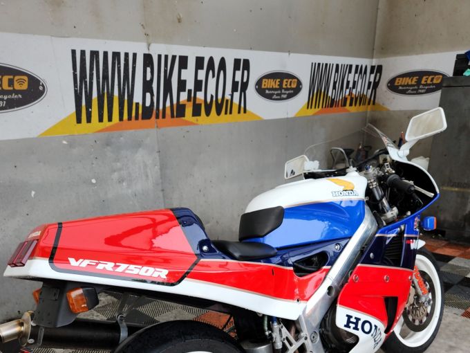 HONDA VFR 4