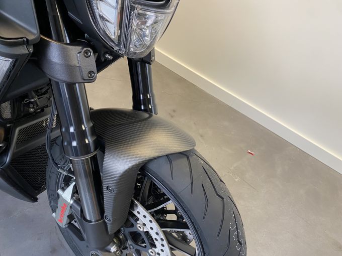 DUCATI DIAVEL DARK 4