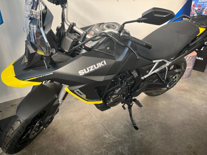 SUZUKI V-STROM 800 SE 4