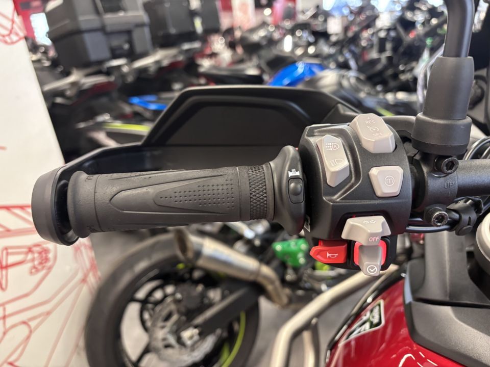 TRIUMPH Tiger 900 GT PRO 4