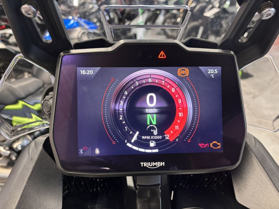 TRIUMPH Tiger 900 GT PRO 4